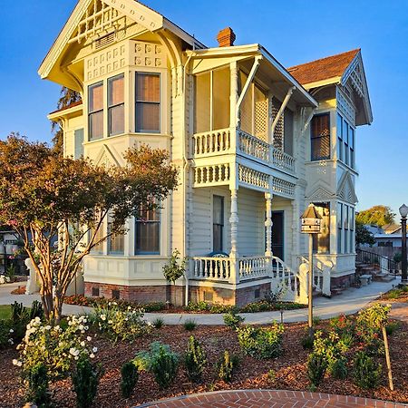 The Jd Hyde Historic Inn Visalia Buitenkant foto
