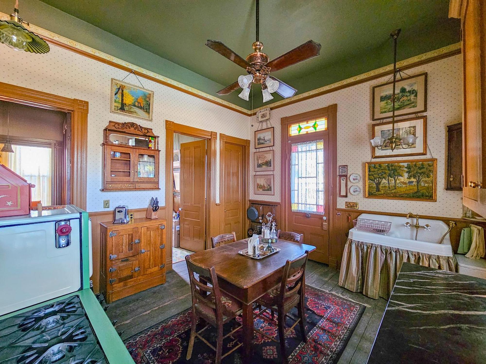 The Jd Hyde Historic Inn Visalia Buitenkant foto