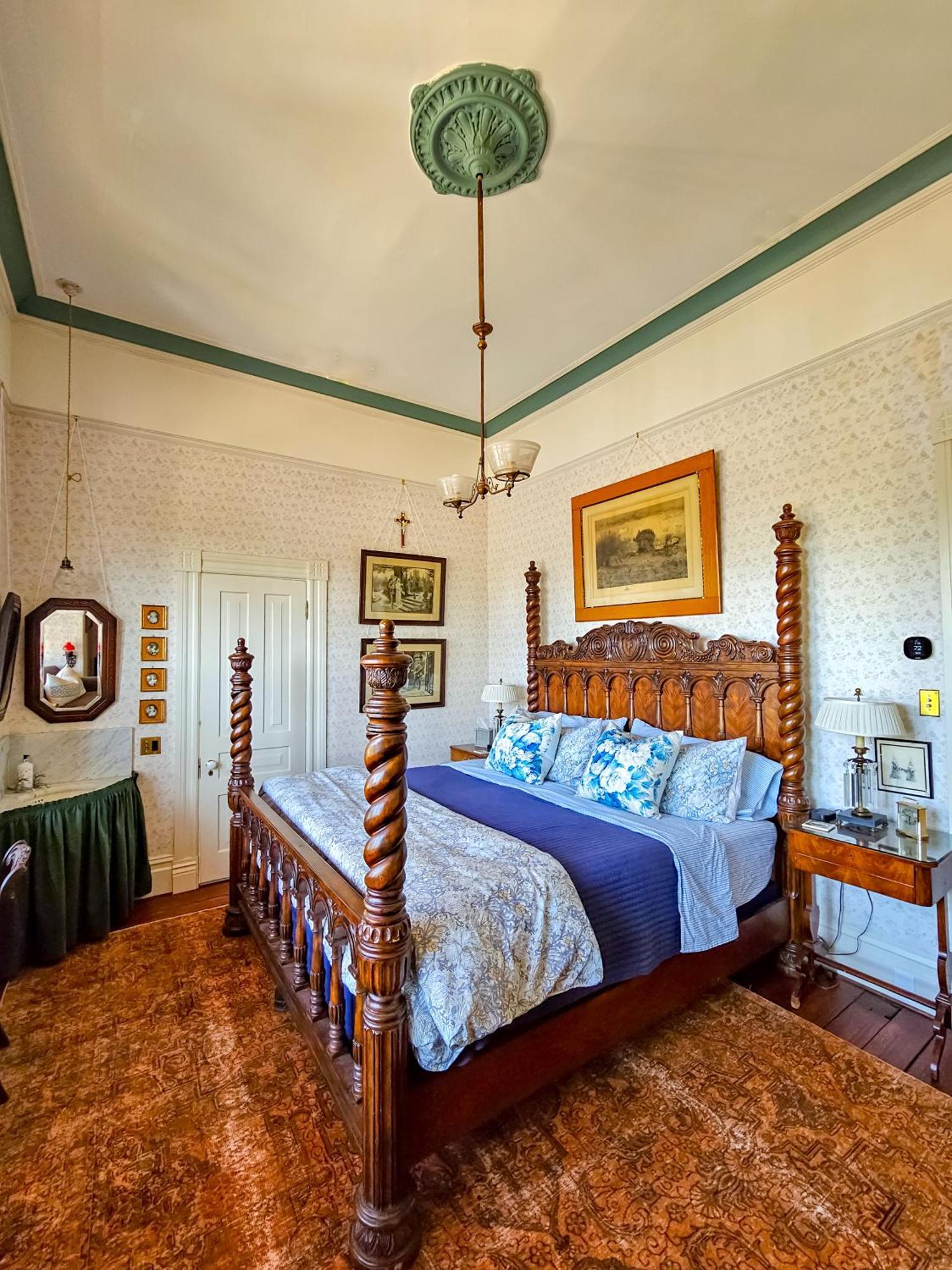 The Jd Hyde Historic Inn Visalia Buitenkant foto